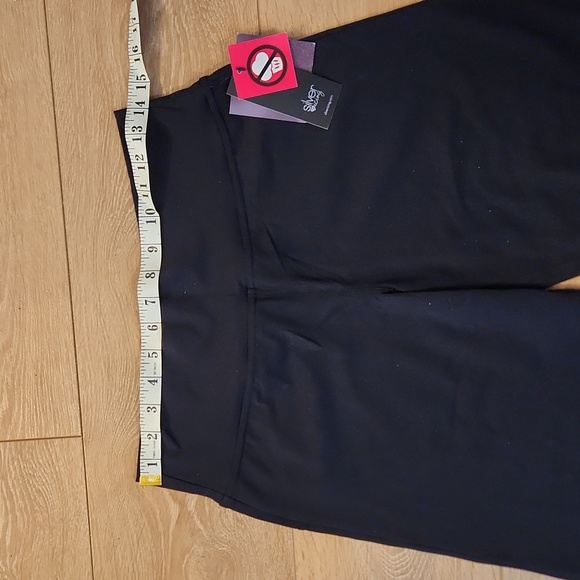 Silver Icing Wide Leg Yoga Pants Sz M - Picture 2 of 6